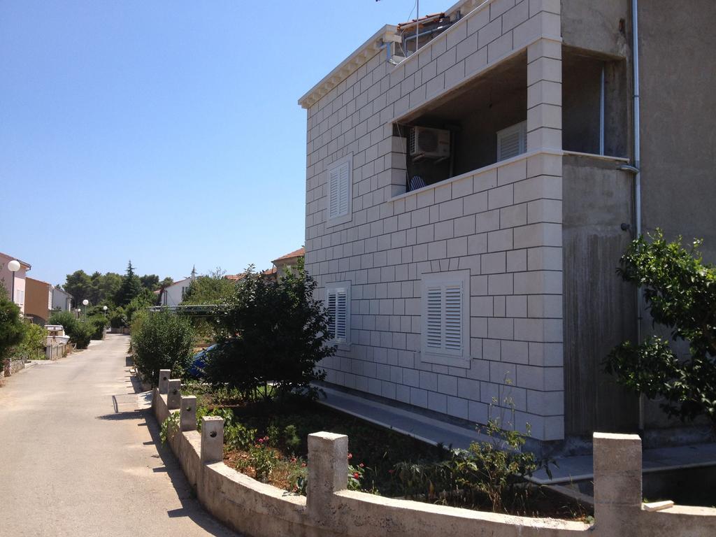 Apartments Cebalo - Ekonomija กอร์จูลา ห้อง รูปภาพ
